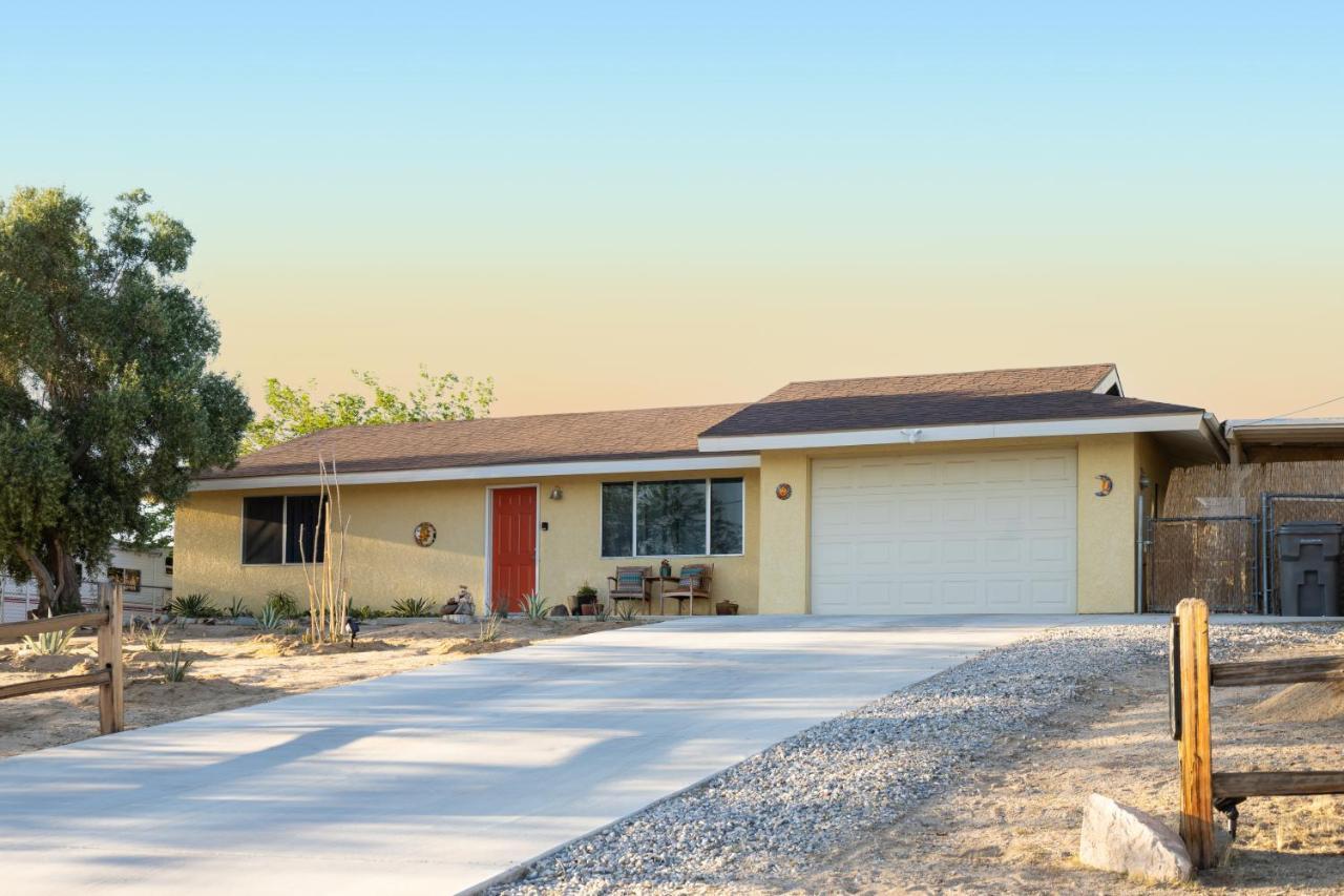 Float Pool, Hot Tub, Sauna, Views, Telescope-Skywatchers Haven Joshua Tree Eksteriør billede